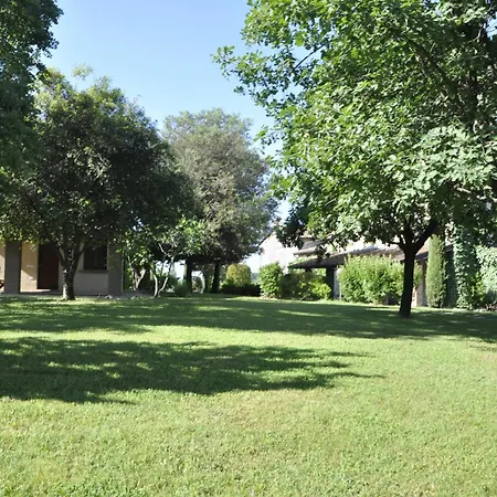 Borgo San Donino דסנזאנו דל גארדה